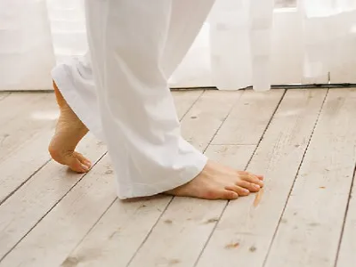 善德养源红豆杉舒缓膏：若要不老，先养双脚