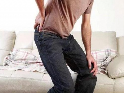 脚后跟经常莫名疼痛，别不当一回事，可能是肾虚了！